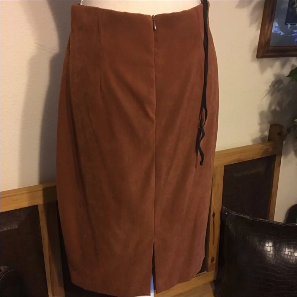Lori Weidner suede like cognac brown midi skirt 10
